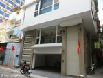 5 bedrooms House in Cau Giay, Vietnam No. 282 - Image 2