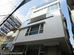 5 bedrooms House in Cau Giay, Vietnam No. 282 - Image 3