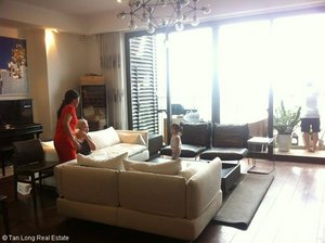 4 bedrooms Apartment in Cau Giay, Vietnam No. 301