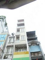 4 bedrooms House in Dong Da, Vietnam No. 352 - house in Vietnam