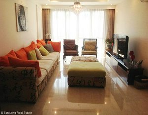 4 bedrooms Apartment in Tay Ho, Vietnam No. 371